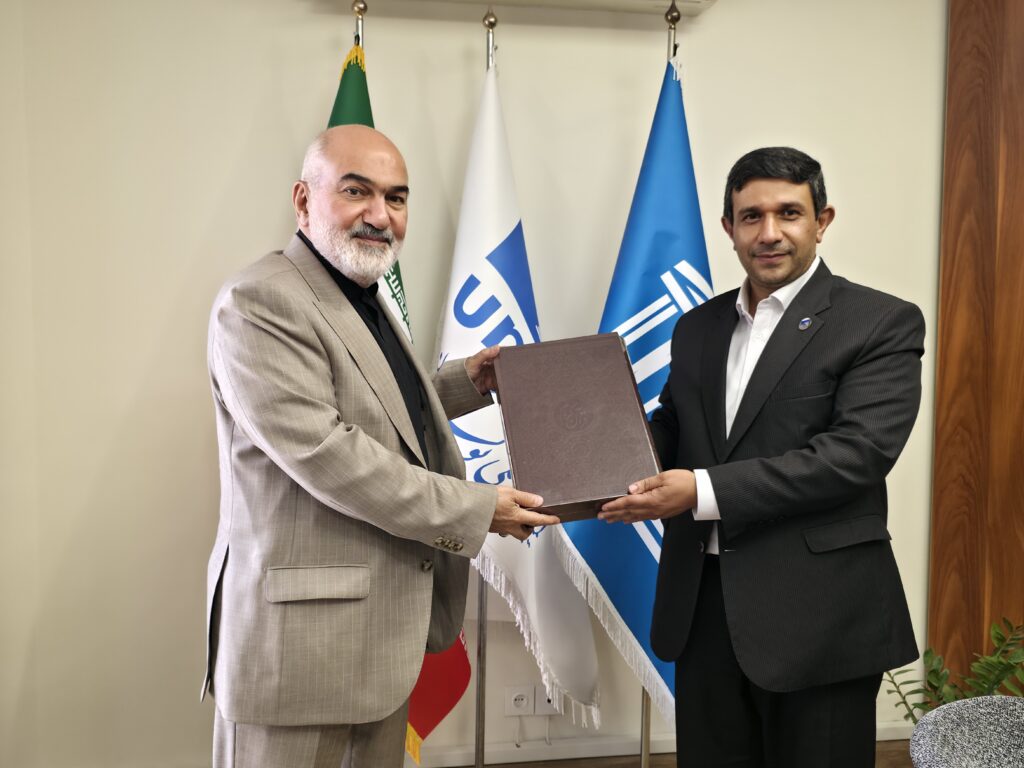 حضور استاندار خوزستان در کمیسیون ملی یونسکو در ایران